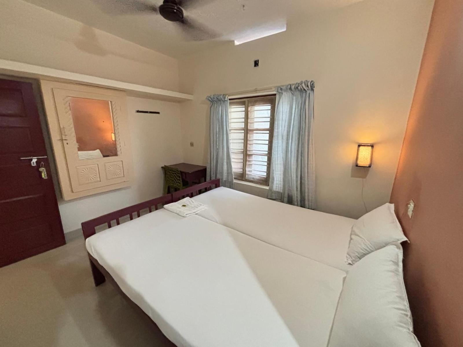 Akshay Beach Resort Varkala Bagian luar foto