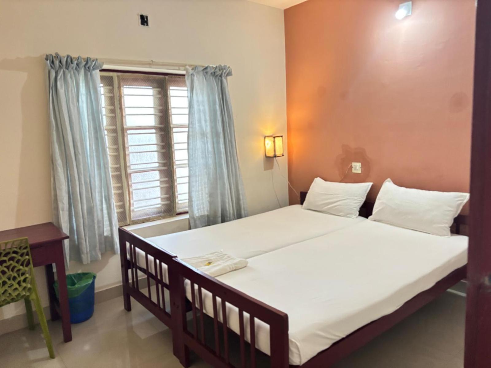 Akshay Beach Resort Varkala Bagian luar foto